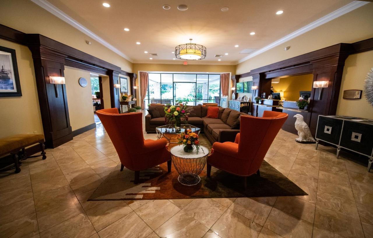 Holiday Inn Bar Harbor Regency Hotel By Ihg Extérieur photo