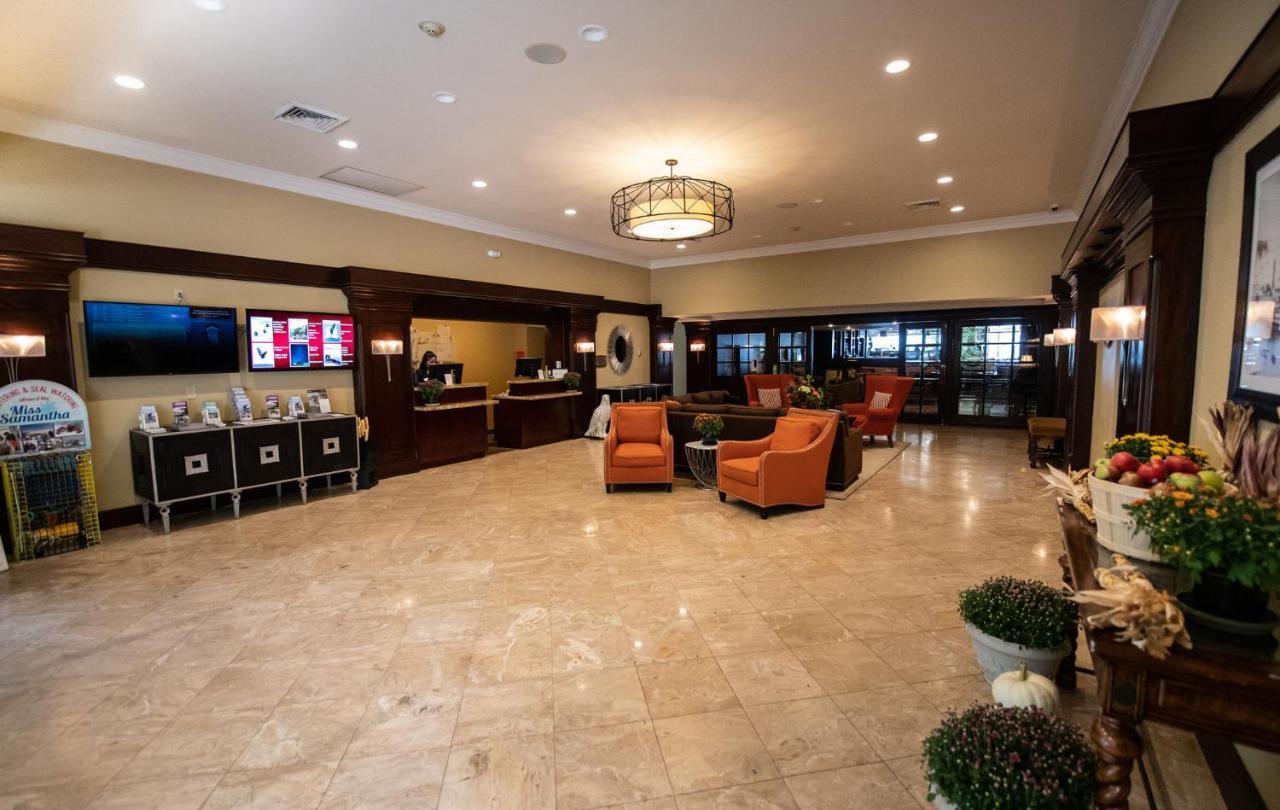Holiday Inn Bar Harbor Regency Hotel By Ihg Extérieur photo